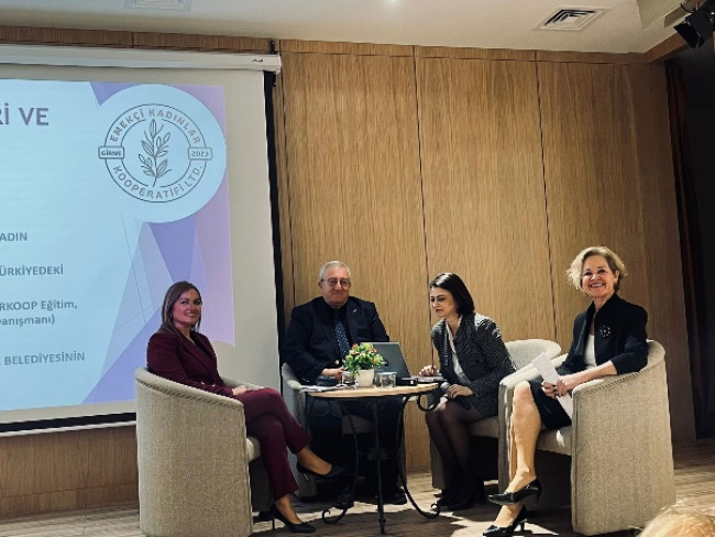 Le Recteur de l'Université Onbeş Kasım Kıbrıs, Prof. Dr. Meltem Onay a participé en tant que conférencier au « Panel des coopératives des femmes et de solidarité locale » organisé par la coopérative des travailleurs des femmes de Kyrenia.
