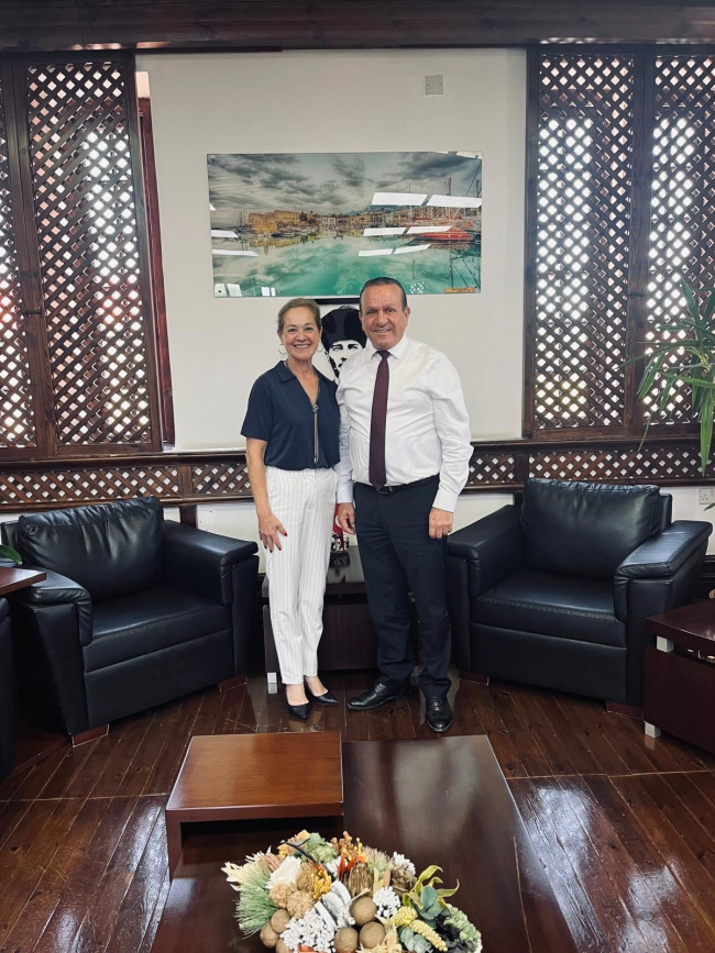 OKKÜ Rektörü Prof.Dr.Meltem Onay, KKTC Başbakan Yardımcısı, Turizm, Kültür, Gençlik ve Çevre Bakanı Fikri Ataoğlu’nu ziyaret etti