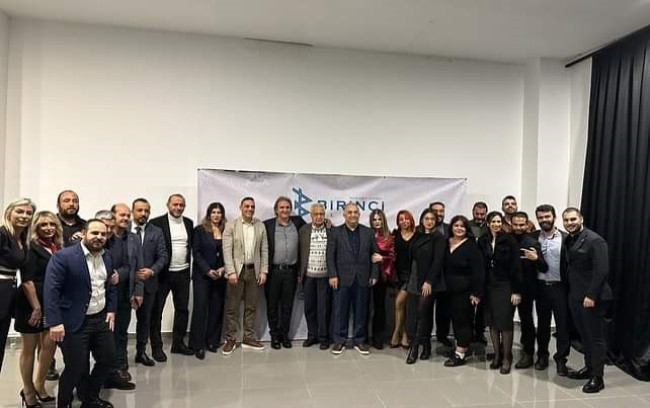 Onbeş Kasım Kıbrıs Üniversitesi ve Birinci Global Personelleri Yılbaşı Personel Yemeği Gecesi Uptown Büyük Anadolu Hotel Girne’de Düzenlendi